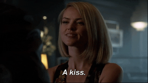 kiss Anime gif blowing